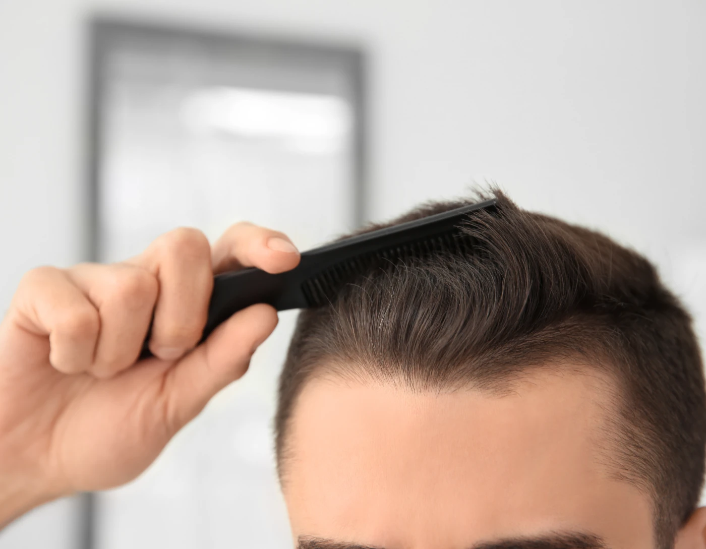 junger mann haarausfall